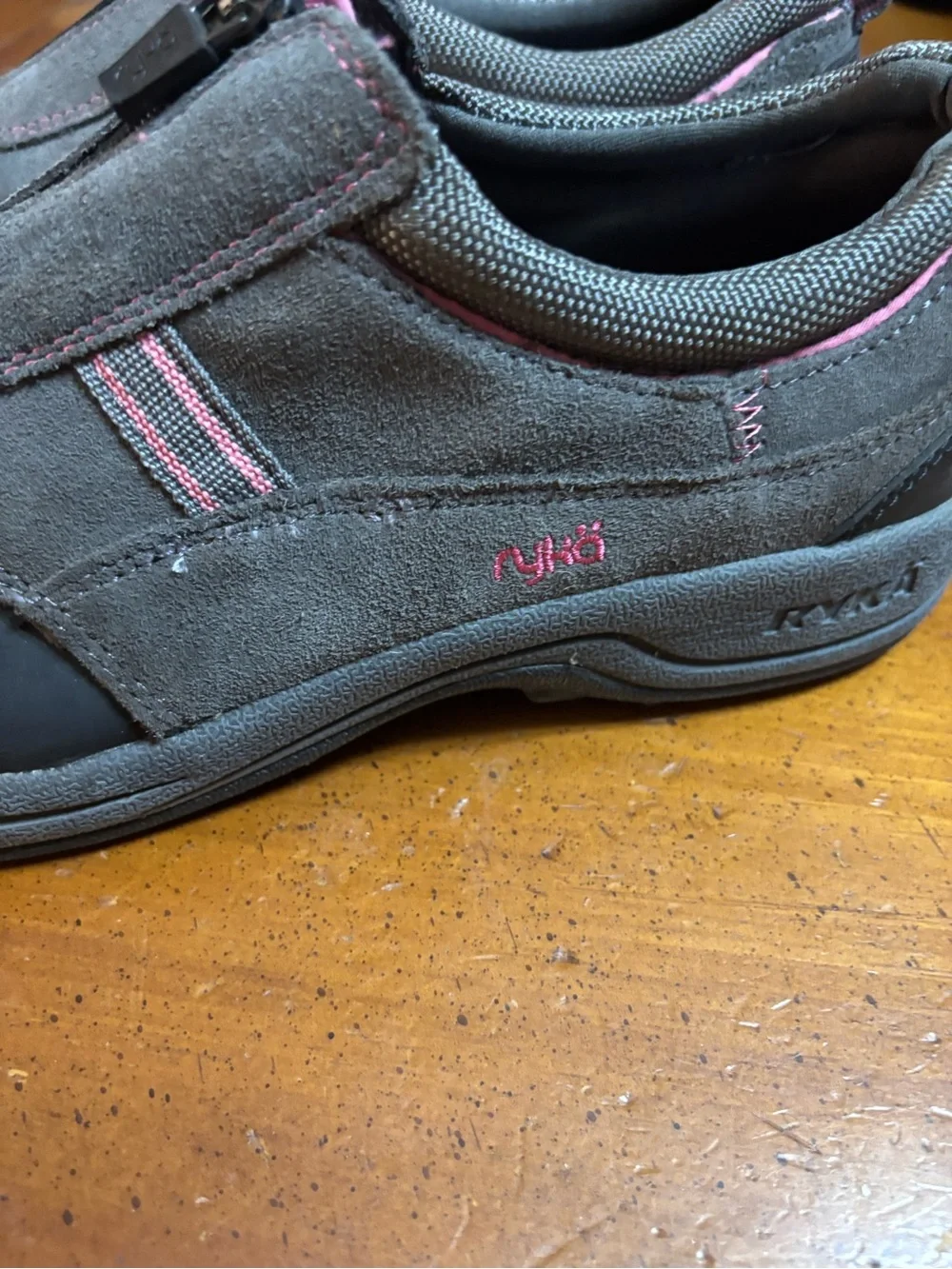 Ryka Women's Grey Slip-On Zipper Athletic Shoes with Pink Stitching 11 Wide